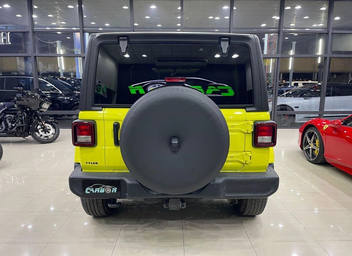 Jeep Wrangler Unlimited SPORT 3.6L A/T-8-0