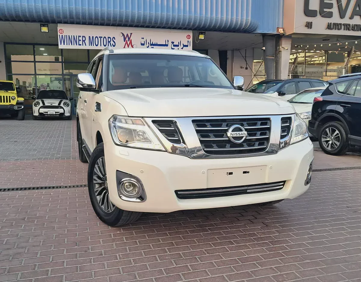 2016 Nissan Patrol SE 5.6L V8 Titanium GCC Specs Single Owner Used Accident Free Well Maintained-1-1
