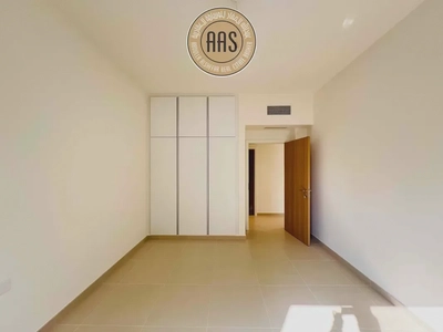 Green Lush Community ☆ New Building ☆ 1 Month Free ☆ Vacant ☆ Ready to Move-4