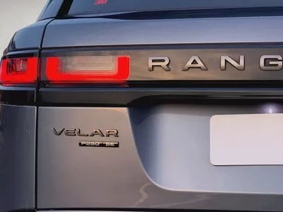 RANGE ROVER VELAR P250 | SE R-DYNAMIC | 2.0L TURBO | GCC SPECS-4