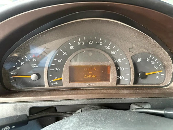 Mercedes-Benz G-Class G 400 d, 2002, Japanese Specs