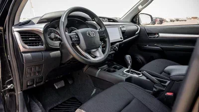 Toyota Hilux SGLX Toyota hilux 2.4L diesel MY25 FULL. OPTIONS-14