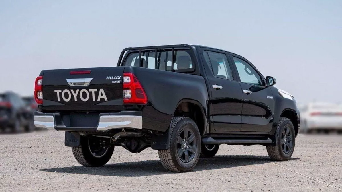 Toyota Hilux SGLX Toyota hilux 2.4L diesel MY25 FULL. OPTIONS-3-0
