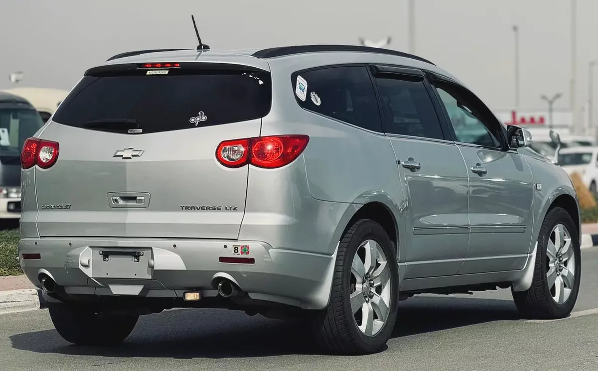 CHEVROLET TRAVERSE | 2009 | FULL OPTION | CLEAN CAR FRESH JAPAN IMPORT-5-5