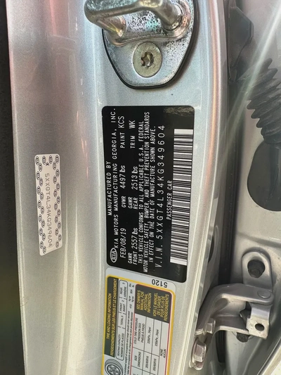 Kia Optima 2019-13