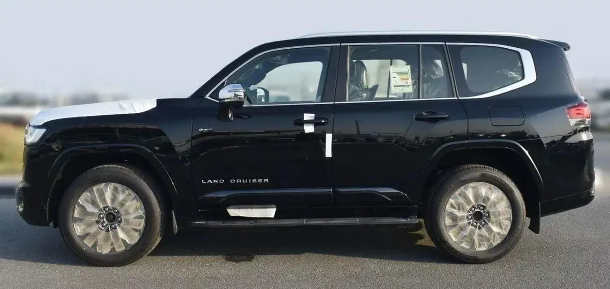 Toyota Land Cruiser VX land cruiser VX hybrid 2025 3.5L-1-0