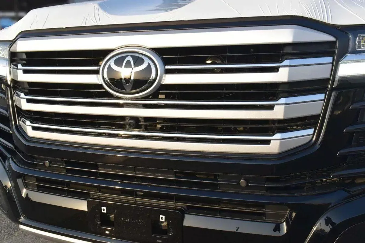 Toyota Land Cruiser VX land cruiser VX hybrid 2025 3.5L-3-0