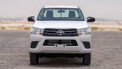Toyota Hilux 2.4 DIESEL-1