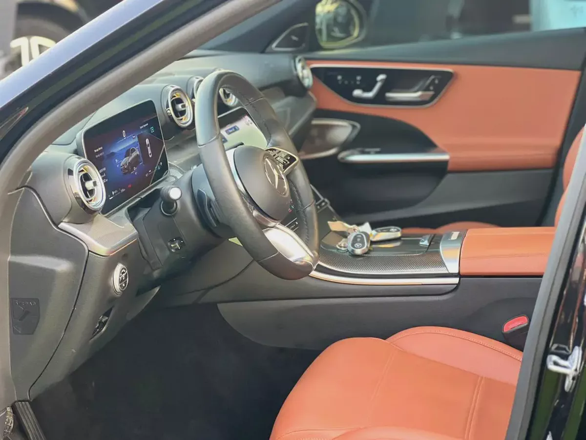 2022 Mercedes-Benz C-Class C300 - Sleek Luxury Sedan - American Specs-8-8