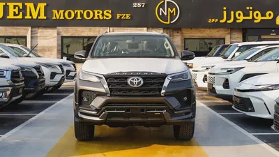 Toyota Fortuner SR5 2026 GCC Specs Adventure 4.0-0