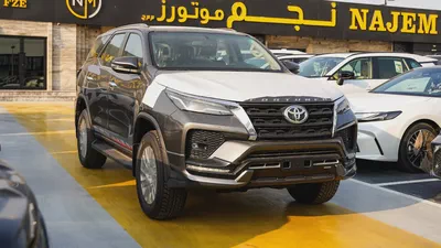 Toyota Fortuner SR5 2026 GCC Specs Adventure 4.0-1