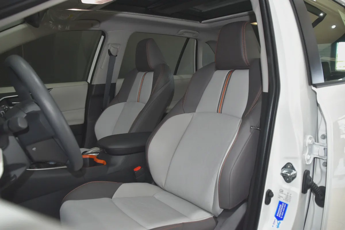 Toyota RAV4 Adventure 2023 GCC Specs ll 0km ll-8-8