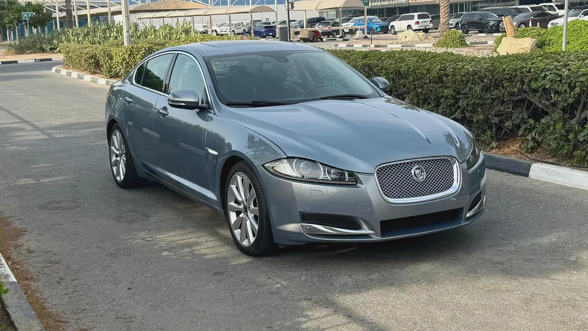 Jaguar XF Luxury 2013 GCC Specs-4-4