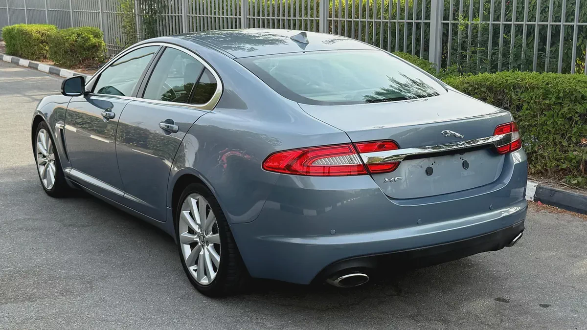 Jaguar XF Luxury 2013 GCC Specs-7-7