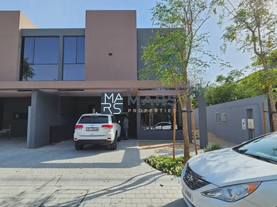 Spacious 04 Bed Room With Majlis unit in Green Community |-0