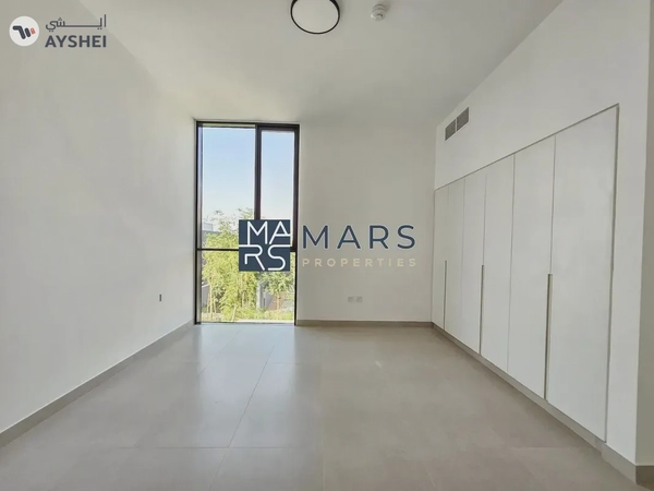 Spacious 04 Bed Room With Majlis unit in Green Community |