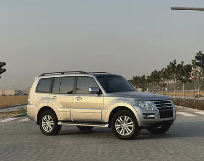 Pajero 2019 3.8 GLS Top Line | GCC | Full Option | Excellent Condition-0