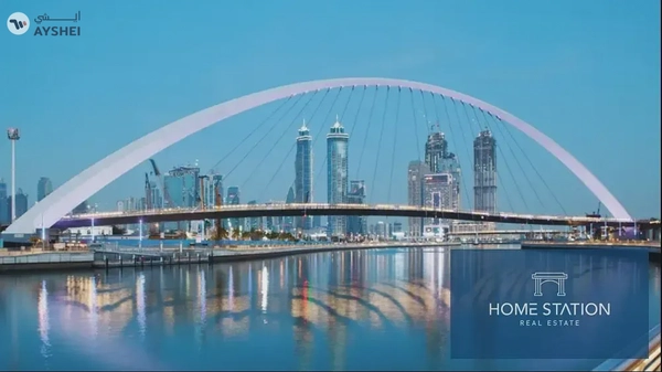 The Crestmark, Business Bay, Dubai