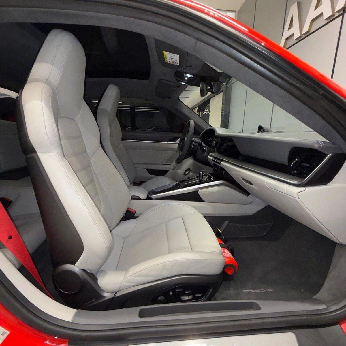 Porsche 911 Porsche 911 Turbo 2022 GCC specs-15-0