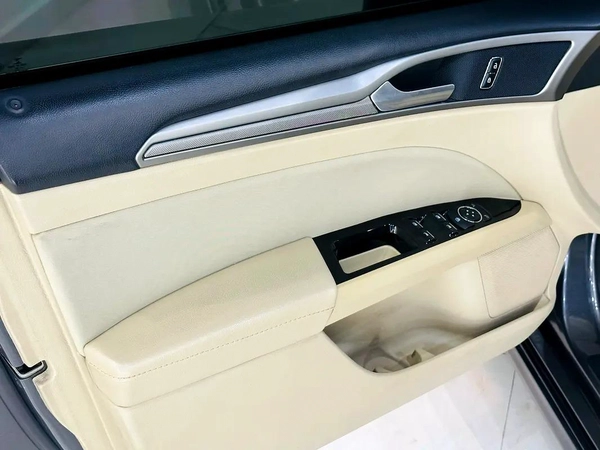 FORD FUSION 2016 GCC SPECS WELL MAINTAINED CAR 4 CYLINDER