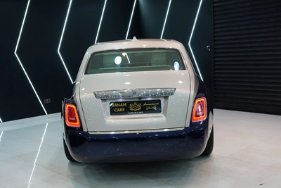 Rolls-Royce Phantom 2022-17