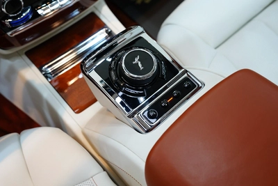 Rolls-Royce Phantom 2022-14