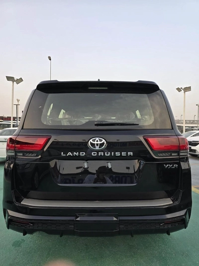 Toyota Land Cruiser VXR 4.0L 2026 MODEL FULL OPTION-1