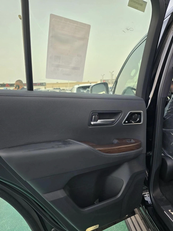 Toyota Land Cruiser VXR 4.0L 2026 MODEL FULL OPTION