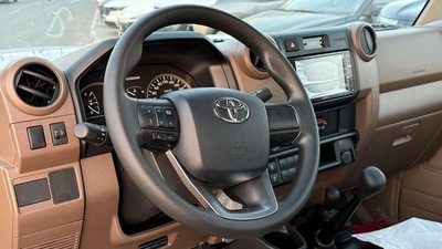 Toyota Land Cruiser Pick Up Std 4.0L Single Cab Utility 4WD - 2025-3