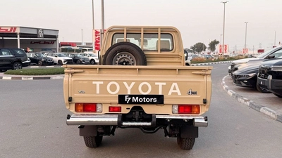 Toyota Land Cruiser Pick Up Std 4.0L Single Cab Utility 4WD - 2025-16
