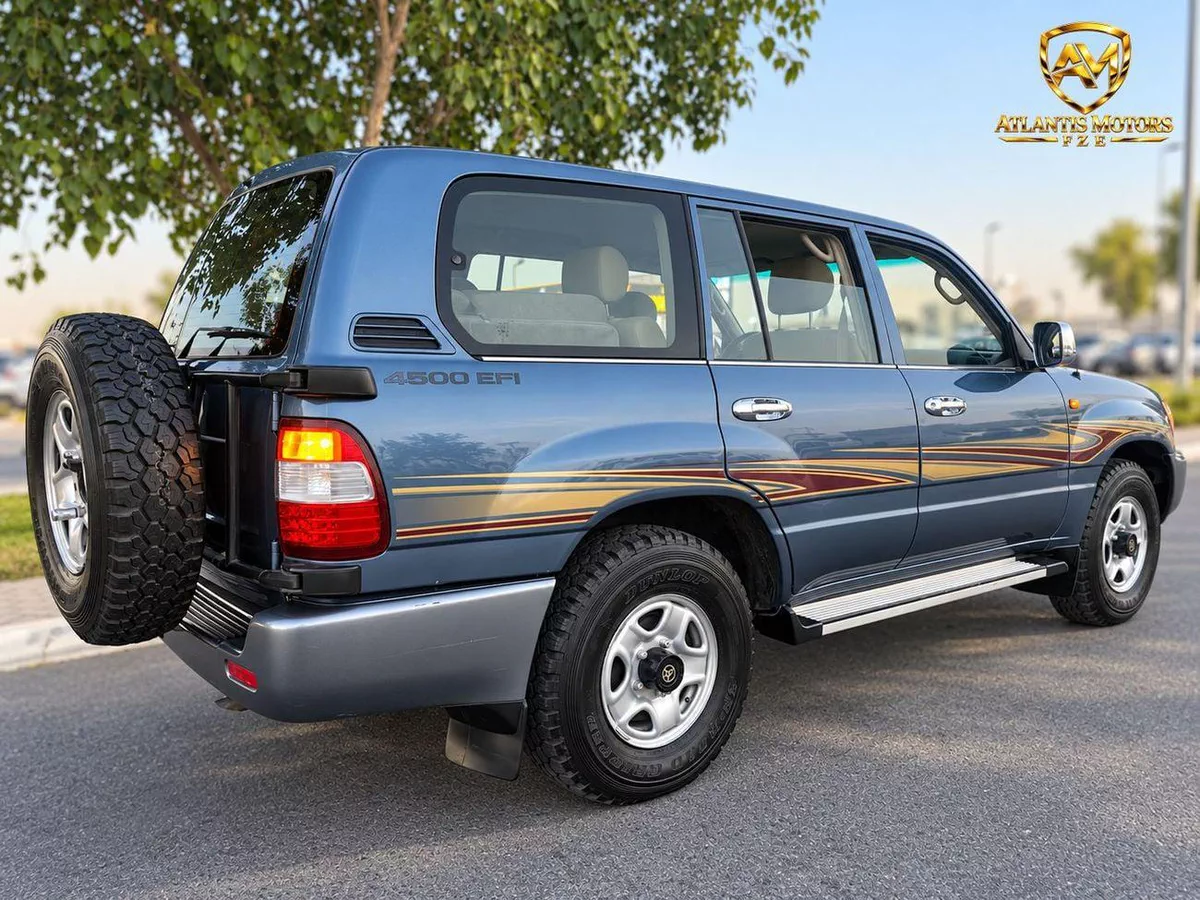 Toyota Land Cruiser GX-5-0
