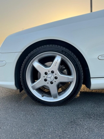 Mercedes Benz CLK320 2005-6