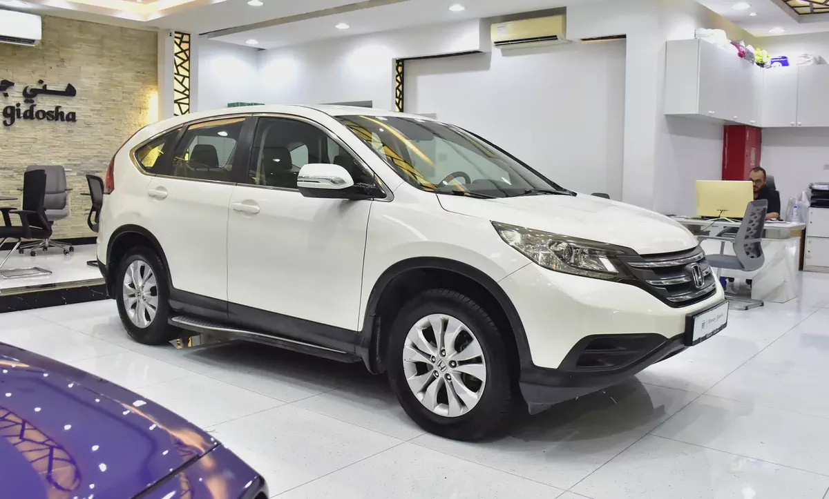 EXCELLENT DEAL for our Honda CR-V ( 2013 Model ) in White Color GCC Specs-2-2