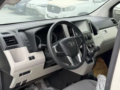 Toyota Hiace GL 3.5L Petrol V6 2025 Export Price @ 148,999 AED-4