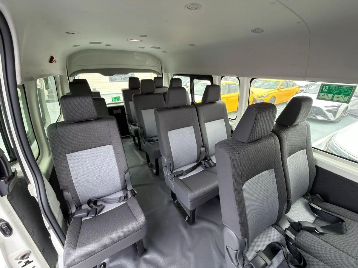 Toyota Hiace GL 3.5L Petrol V6 2025 Export Price @ 148,999 AED-10-0