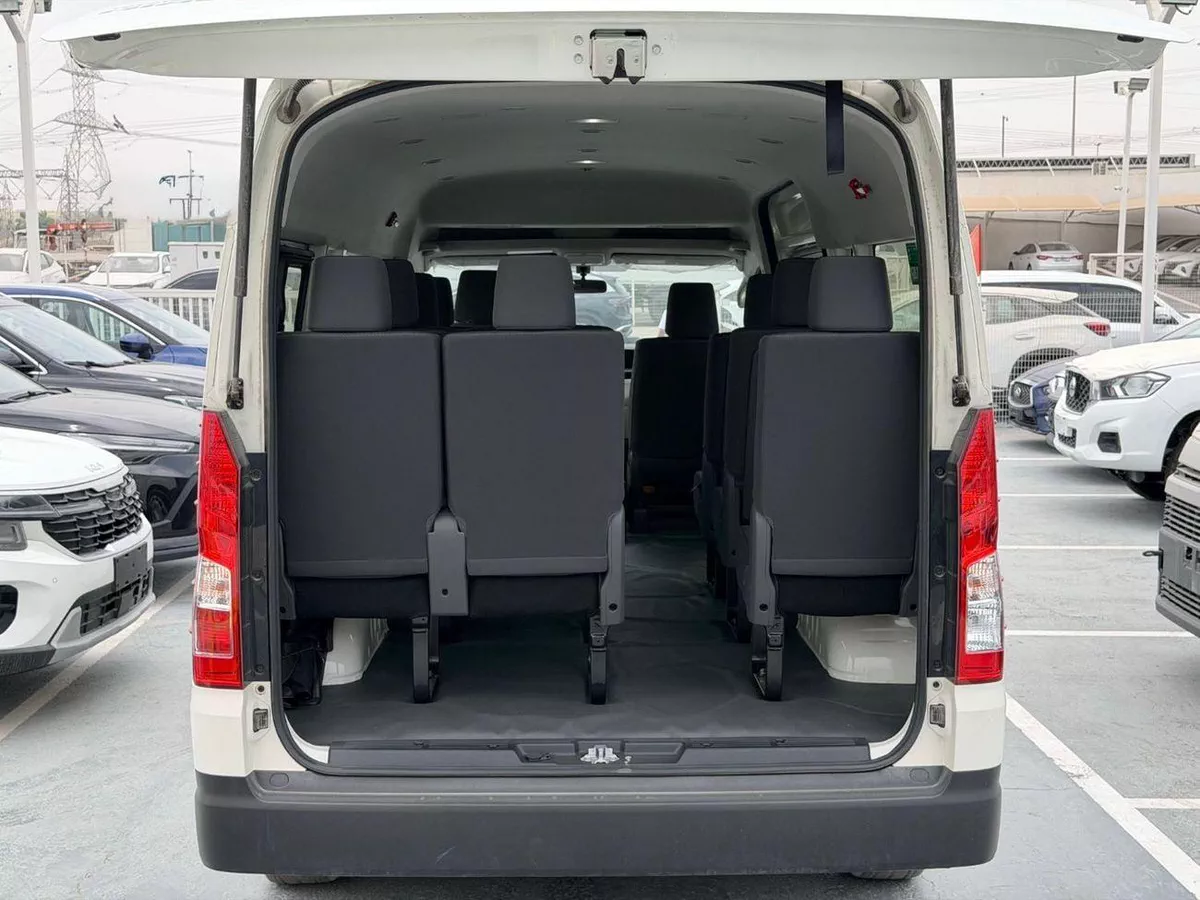 Toyota Hiace GL 3.5L Petrol V6 2025 Export Price @ 148,999 AED-14-0