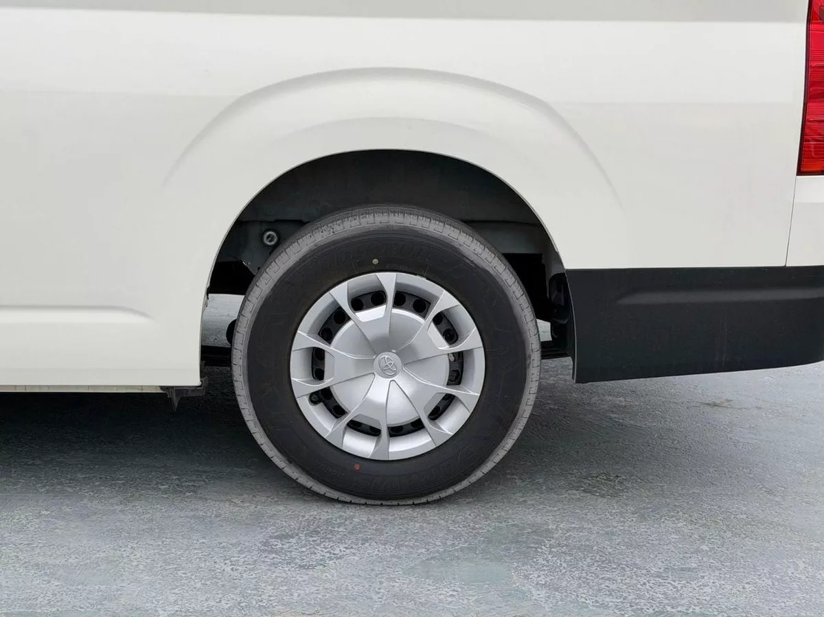 Toyota Hiace GL 3.5L Petrol V6 2025 Export Price @ 148,999 AED-15-0