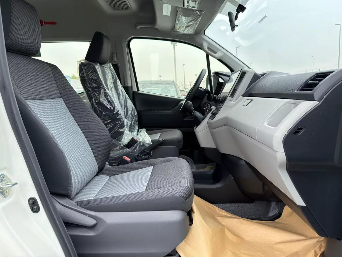 Toyota Hiace GL 3.5L Petrol V6 2025 Export Price @ 148,999 AED-8-0