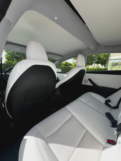 Tesla 3 L.R--AWD--GCC---Under Tesla Warranty---Full PPF Sticker-7
