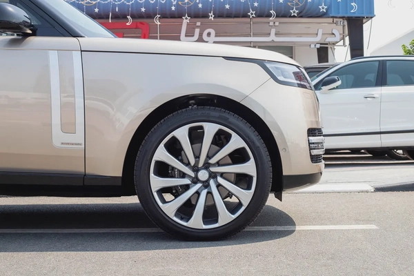 Range Rover Vogue P400 Autobiography | 2025 | 0,0km | Under warranty