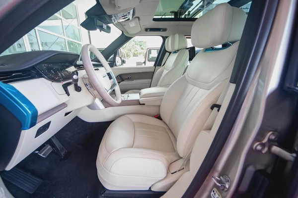 Range Rover Vogue P400 Autobiography | 2025 | 0,0km | Under warranty