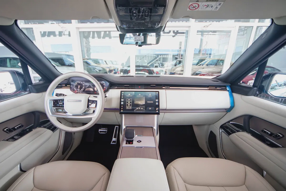 Range Rover Vogue P400 Autobiography | 2025 | 0,0km | Under warranty-10-10
