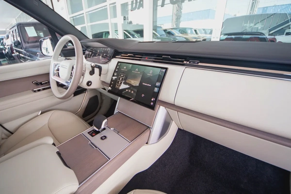 Range Rover Vogue P400 Autobiography | 2025 | 0,0km | Under warranty