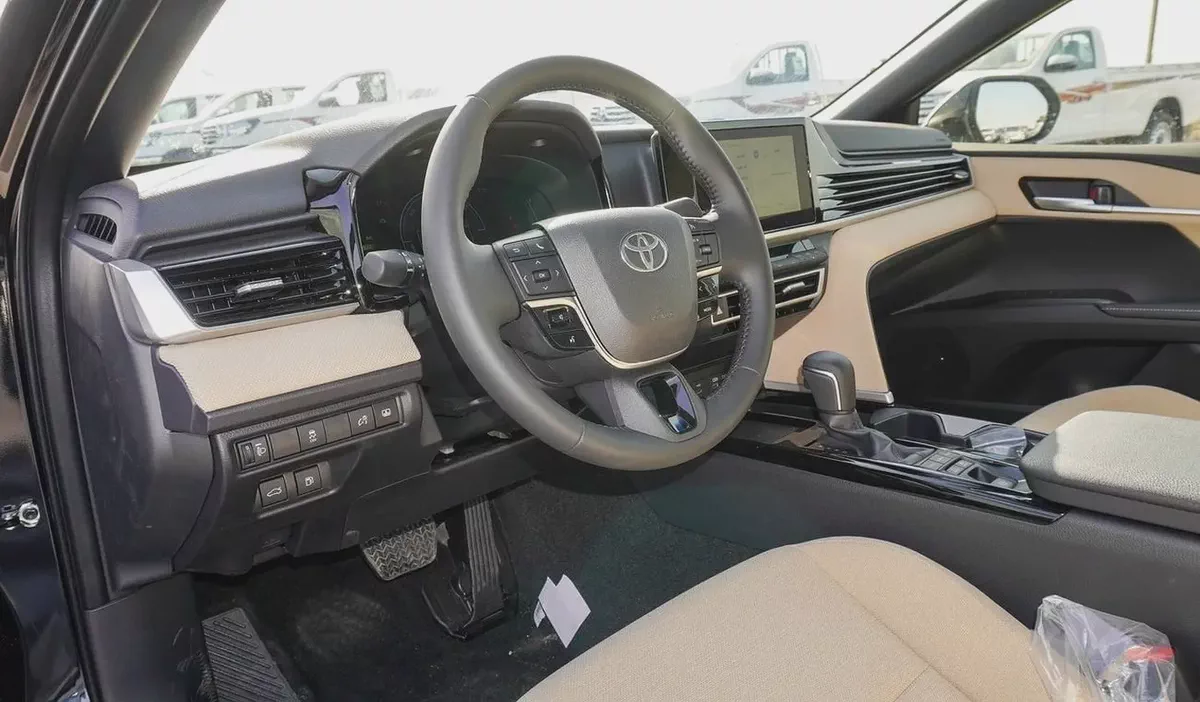 2026 Toyota Camry LE - GCC Specs - Perfect Condition!-9-9
