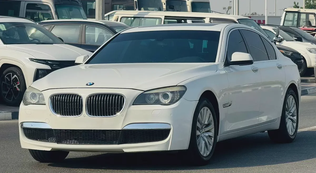 BMW 7-Series 740i 2010 Japanese Specs - Excellent Condition-1-1