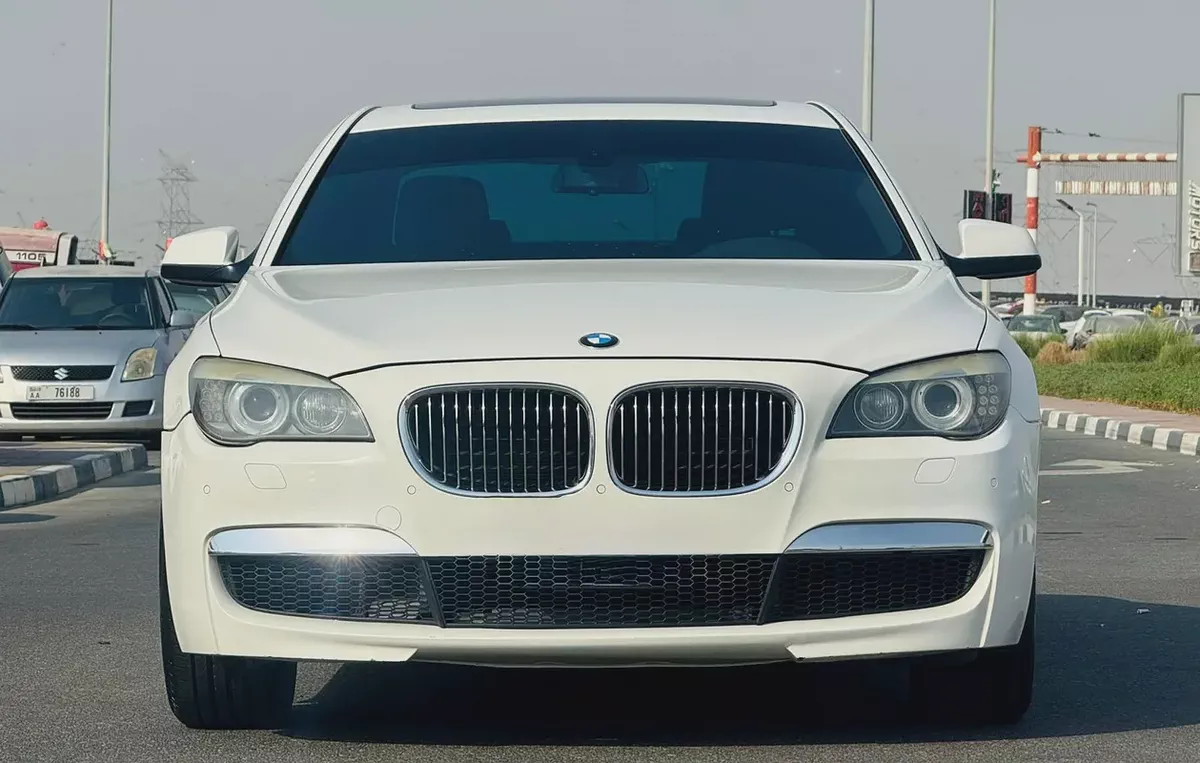BMW 7-Series 740i 2010 Japanese Specs - Excellent Condition-2-2