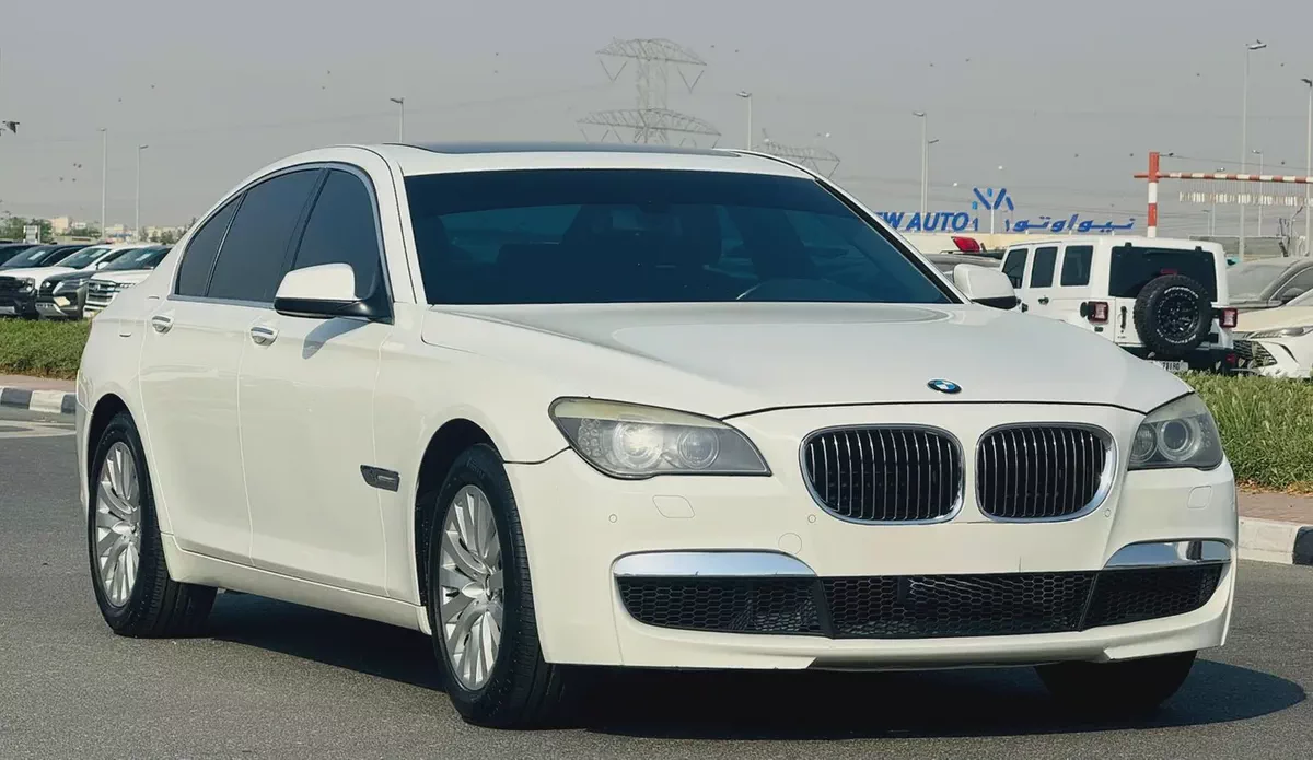 BMW 7-Series 740i 2010 Japanese Specs - Excellent Condition-3-3