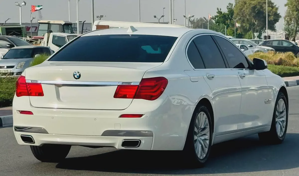 BMW 7-Series 740i 2010 Japanese Specs - Excellent Condition-5-5