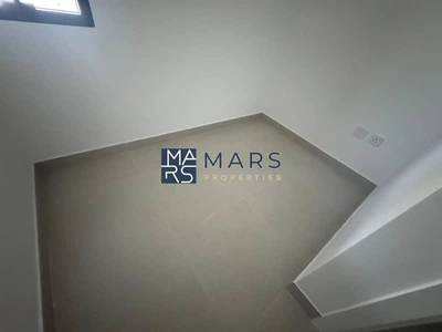 Luxurious brand new 4 bedroom villa availabl in Masaar for rent just in 195k-15