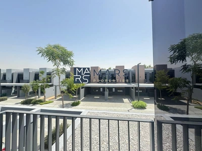 Luxurious brand new 4 bedroom villa availabl in Masaar for rent just in 195k-7